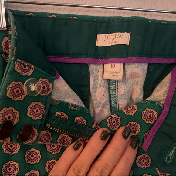 Geometric Pattern Cropped Pants - Picture 3 of 4